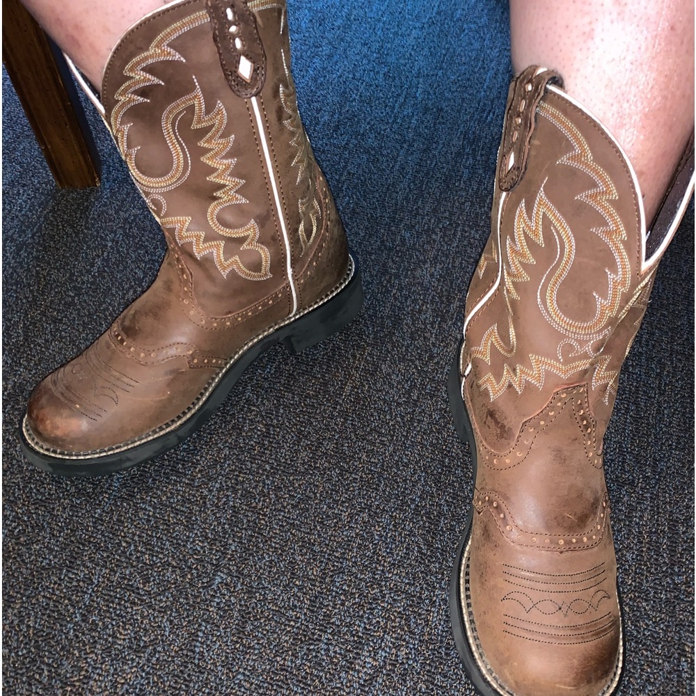 Justin Gypsy size 11 ladies cowboy boots